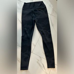 Alo High Waist Camo Vapor Legging